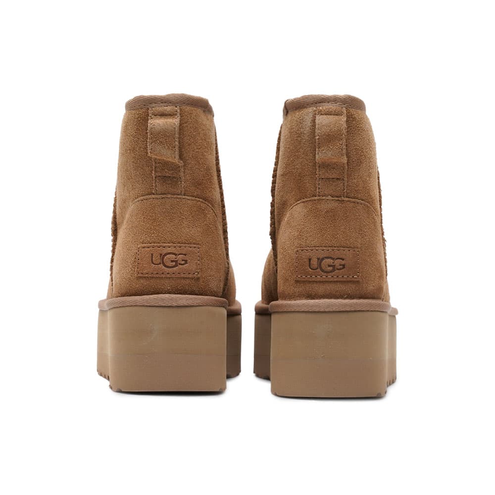 어그 W 클래식 미니 플랫폼 부츠 체스트넛 1134991-CHE