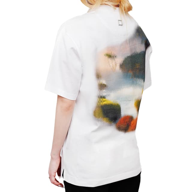 당일배송우영미 여성 블러 그래픽 티셔츠 화이트 M241TS03701W