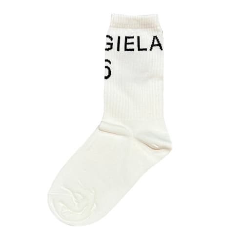 [논현 더팩토리](당일) MM6 메종 마르지엘라 6 로고 양말 [MM6 MAISON MARGIELA]