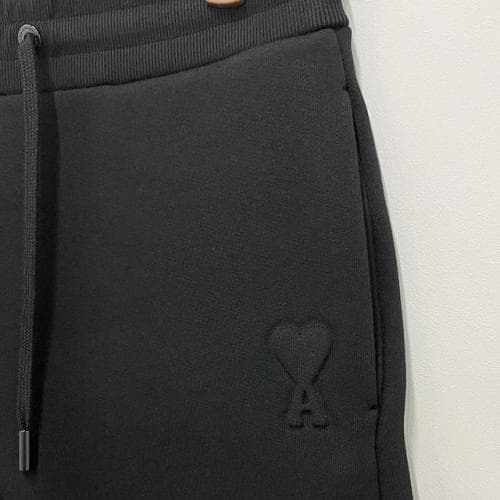 [논현 더팩토리](당일) 24SS 아미 하트 로고 스티치 스웨트 쇼츠 반바지 (USO325 749 001)