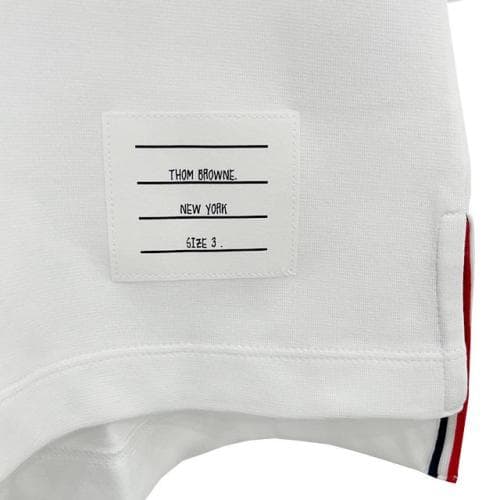 [논현 더팩토리](당일) 톰브라운 삼선 포켓 오버사이즈 반팔티 / 화이트 (MJS183A 07323 100)