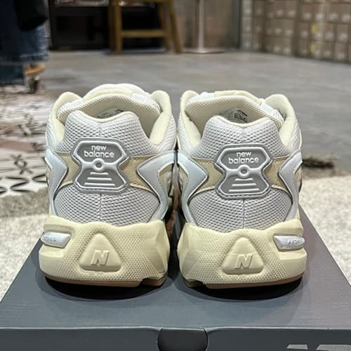 [논현 더팩토리](당일) 뉴발란스 스니커즈 (ML725T WHITE)