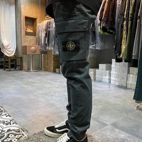 [논현 더팩토리](당일) 스톤아일랜드 와펜 포켓 카고 조거 팬츠 (7915313L1 V0162)