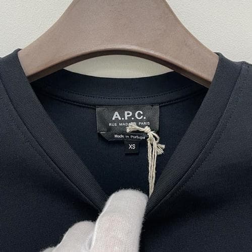 [논현 더팩토리](당일) 아페쎄 여성 DENISE 자수 로고 반팔티 (COEZC F26842 LZZ)