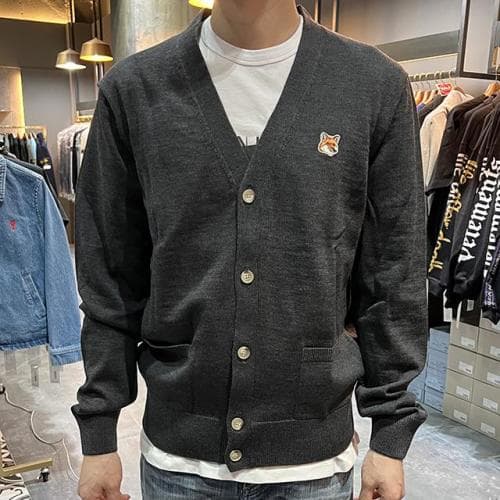 [논현 더팩토리](당일) 메종키츠네 폭스 헤드 울 가디건 (GU00542KT1036 H190)