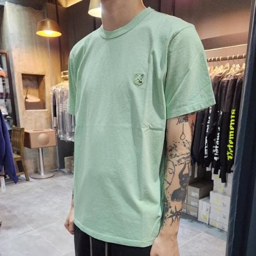 [논현 더팩토리](당일) 메종키츠네 토널 폭스 헤드 반팔티 (KM00144KJ0008 P300)