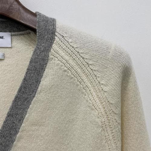 [더팩토리 논현](당일) 톰브라운 사선 완장 4 바 셰틀랜드 울 가디건 (MKC485A Y1026 100)