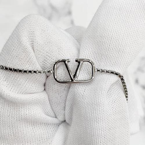 [논현 더팩토리](당일) 24SS 발렌티노 V로고 시그니처 체인 브레이슬릿 팔찌 (4Y2J0N40 MET 172)