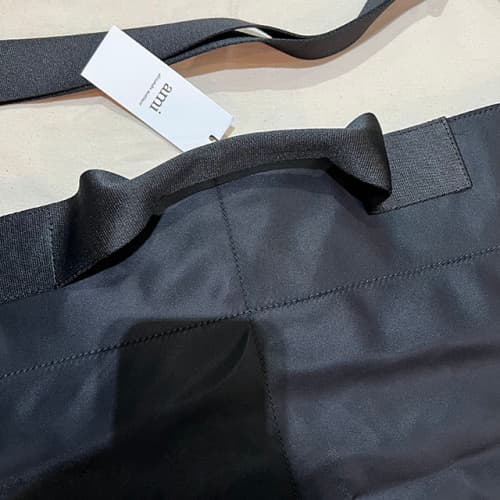 [논현 더팩토리](당일) 아미 로고 워터 리펠런트 나일론 라지 토트백 (ULL141 902 001)