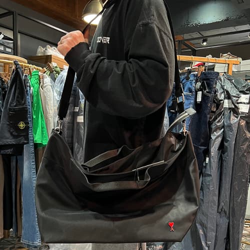 [논현 더팩토리](당일) 아미 로고 워터 리펠런트 나일론 라지 토트백 (ULL141 902 001)