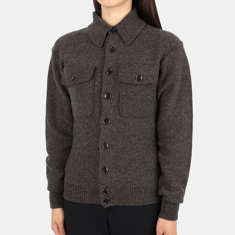 디몬트 22 F/W 르메르 여성 카라넥 투포켓 니트 가디건(브라운) KN685 LK107 BR483