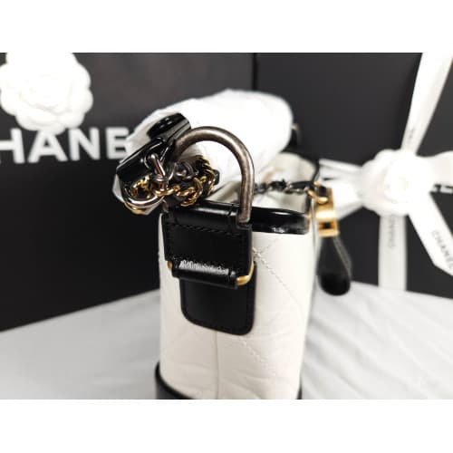 [국내배송] 쇼핑백 풀셋 내장칩 샤넬 가브리엘 호보백 스몰 화이트 A91810 Y61477 C0200