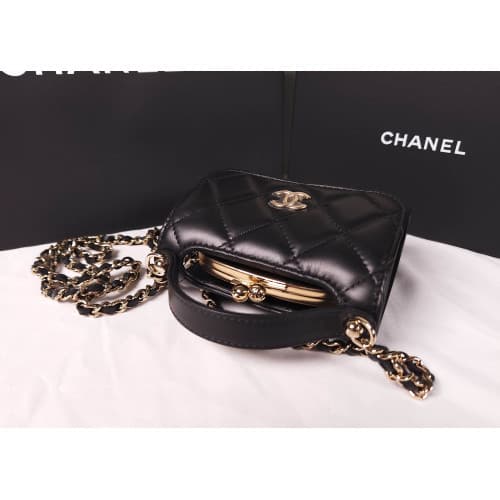 샤넬 레트로 핸들 체인백 램스킨 블랙 AP2837 B08440 94305