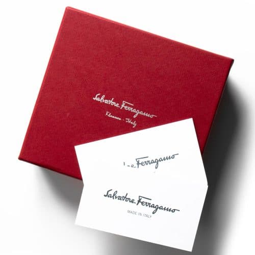 페라가모 간치니 로고 반지갑 블랙 레드 685978
