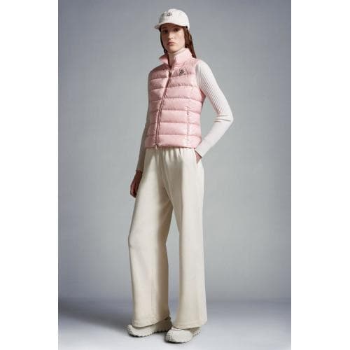 [당일배송]위너스애비뉴 몽클레어 ZoZ Ghany 로고 패치 패딩 베스트 1A5250068950500