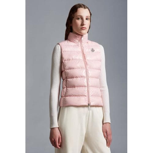 [당일배송]위너스애비뉴 몽클레어 ZoZ Ghany 로고 패치 패딩 베스트 1A5250068950500