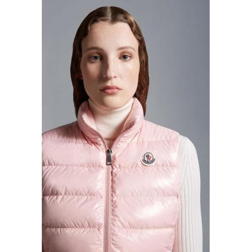 [당일배송]위너스애비뉴 몽클레어 ZoZ Ghany 로고 패치 패딩 베스트 1A5250068950500