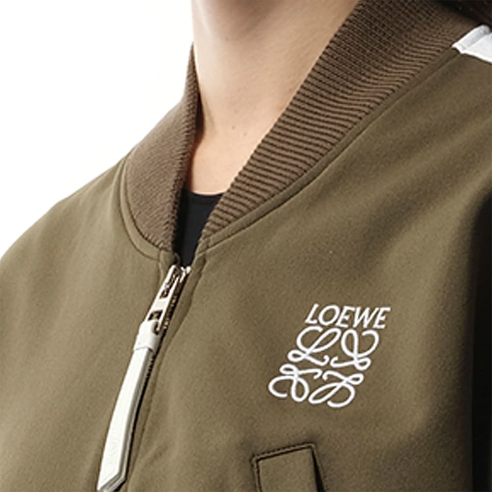 당일배송로에베 여성 테크니컬 크롭 저지 봄버 자켓 카키 S359Y02XC2 8967