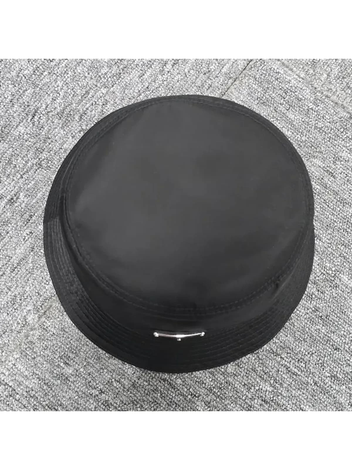 [논현 더팩토리](당일) 25FW 프라다 삼각 로고 리나일론 버킷햇 모자 (1HC137 2DMI F0002)