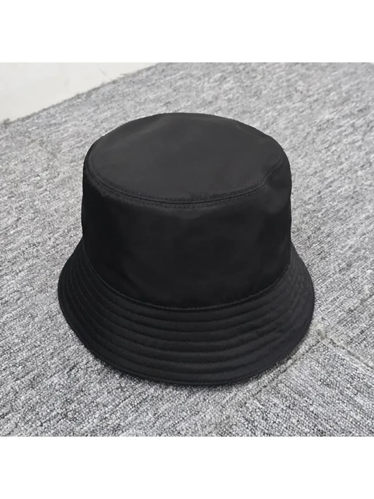 [논현 더팩토리](당일) 25FW 프라다 삼각 로고 리나일론 버킷햇 모자 (1HC137 2DMI F0002)