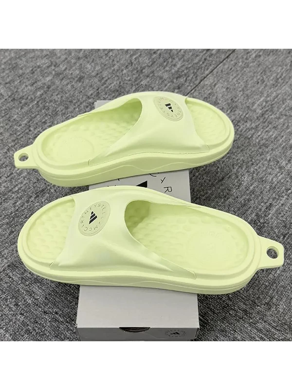 [논현 더팩토리](당일) 25SS 아디다스 X 스텔라 맥카트니 로고 슬리퍼 할로카본 (JI1217)