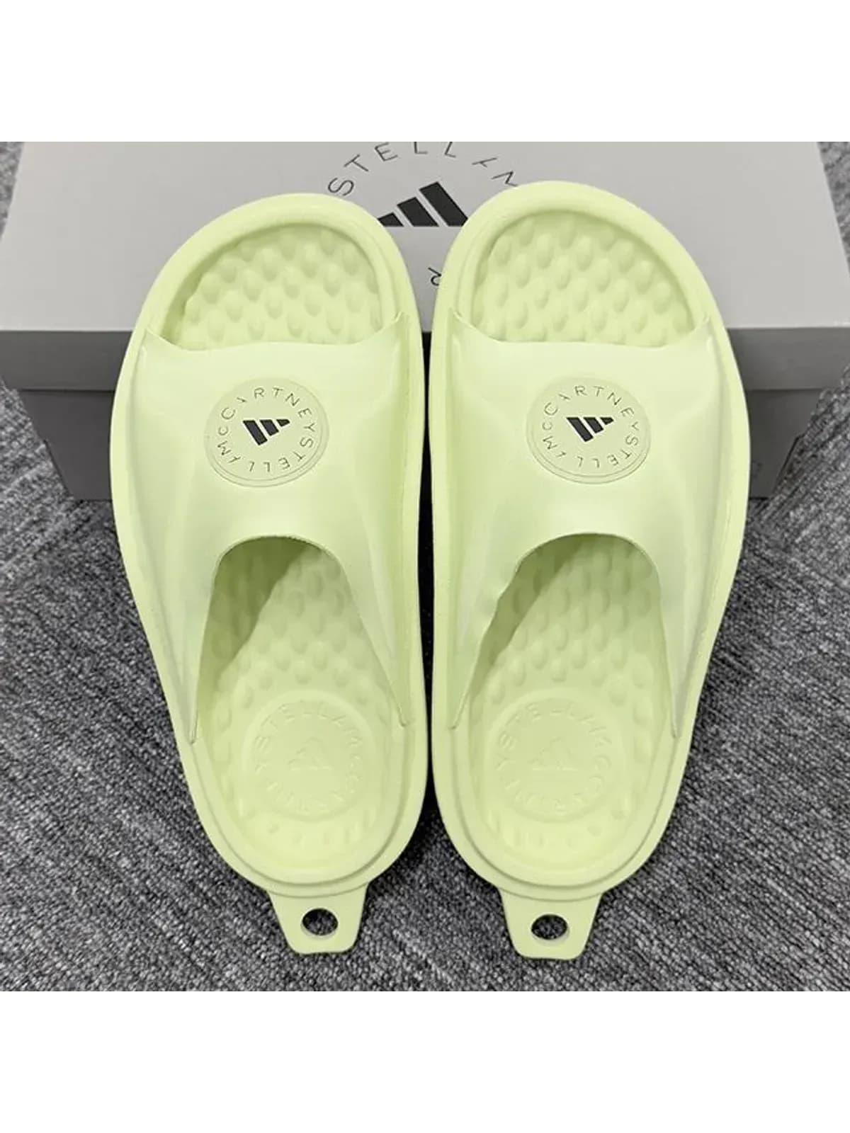 [논현 더팩토리](당일) 25SS 아디다스 X 스텔라 맥카트니 로고 슬리퍼 할로카본 (JI1217)
