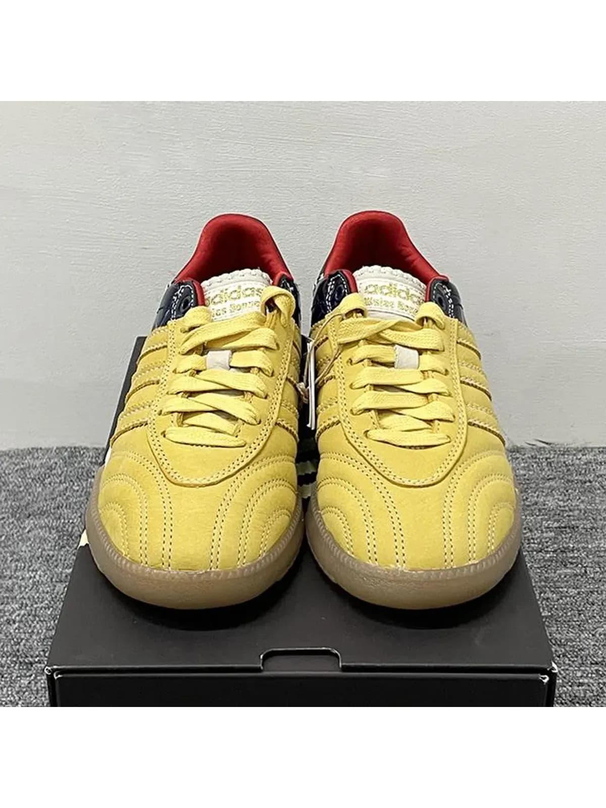 [논현 더팩토리](당일) 24FW 아디다스 X 웨일스 보너 삼바 MN 스니커즈 (IH8407)