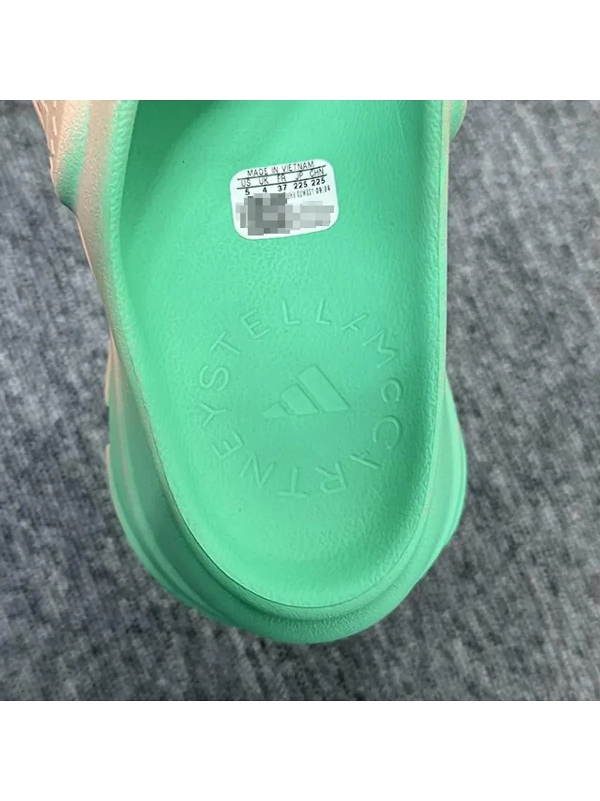 [논현 더팩토리](당일) 25SS 아디다스 X 스텔라 맥카트니 로고 슬리퍼 (JH8952)