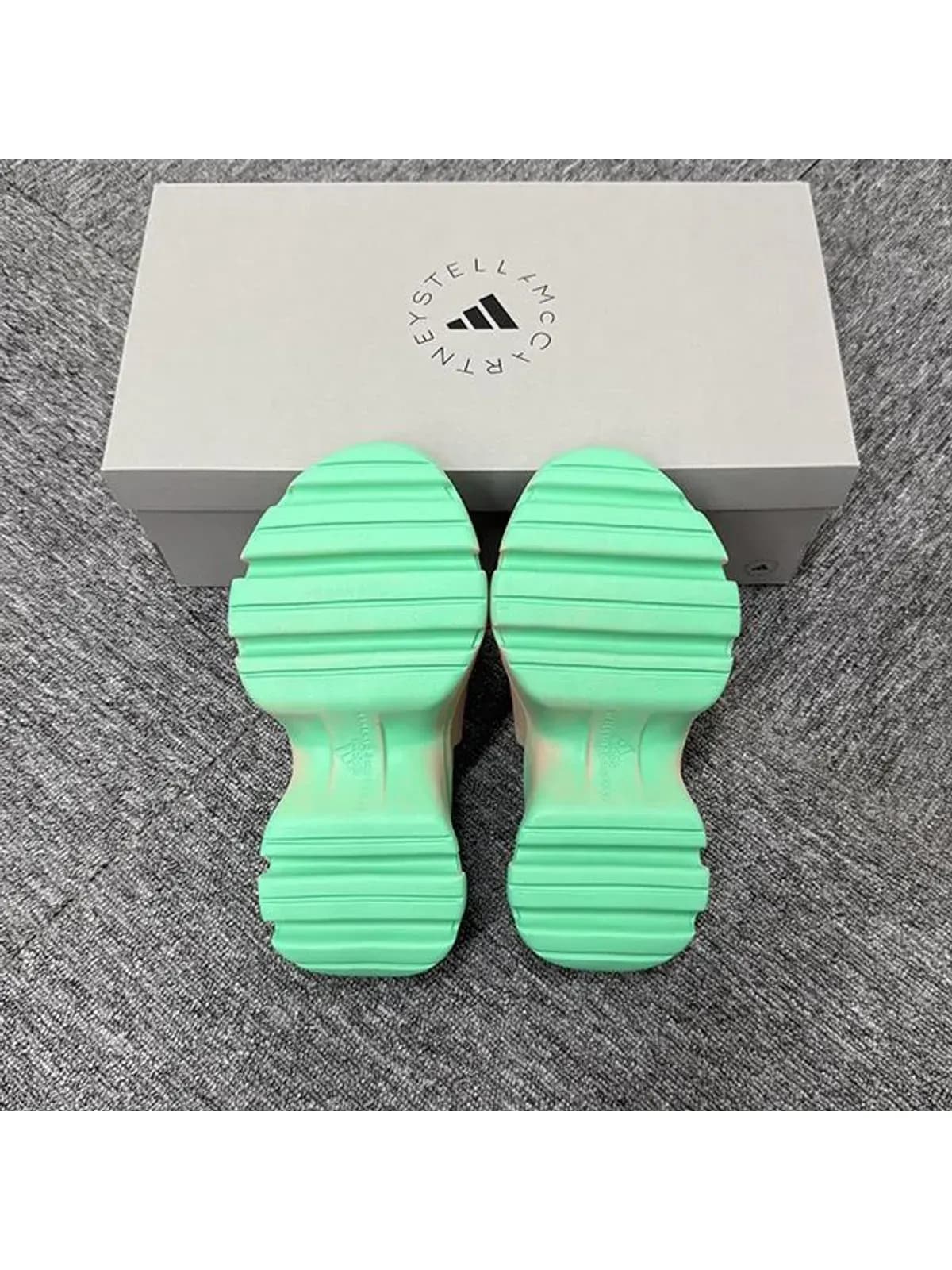 [논현 더팩토리](당일) 25SS 아디다스 X 스텔라 맥카트니 로고 슬리퍼 (JH8952)